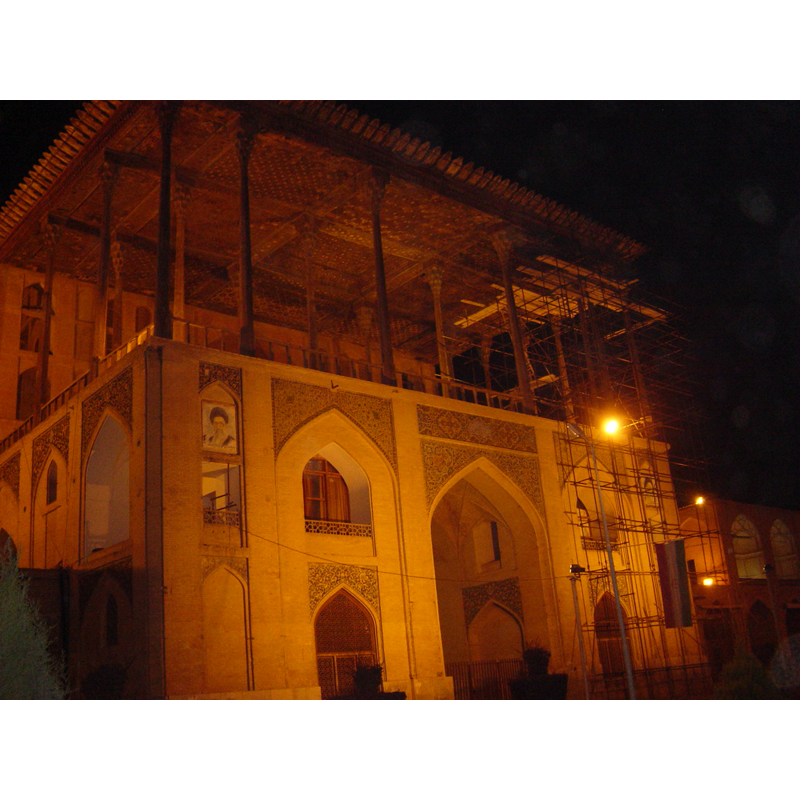 Beautiful Esfahan by night / magnifique Ispahan de nuit