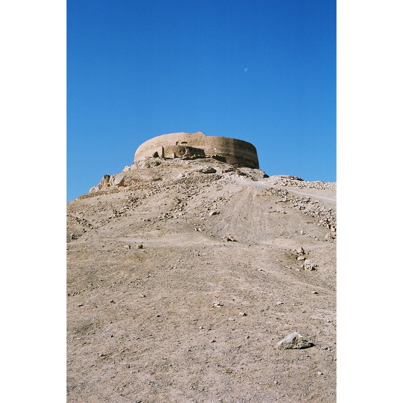 Towers of silence in Iran ner Yazd / les tours du silence en Iran près de Yazd